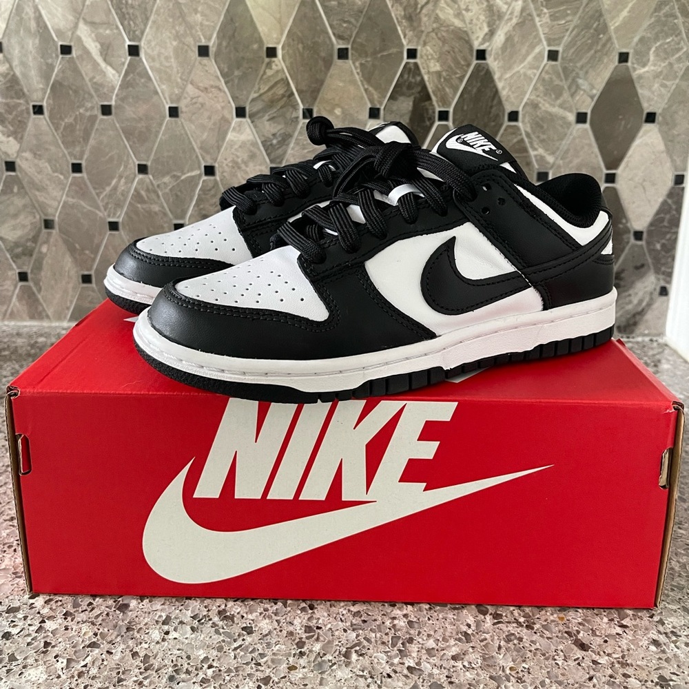 Brand New Never Worn PANDA DUNKS.
